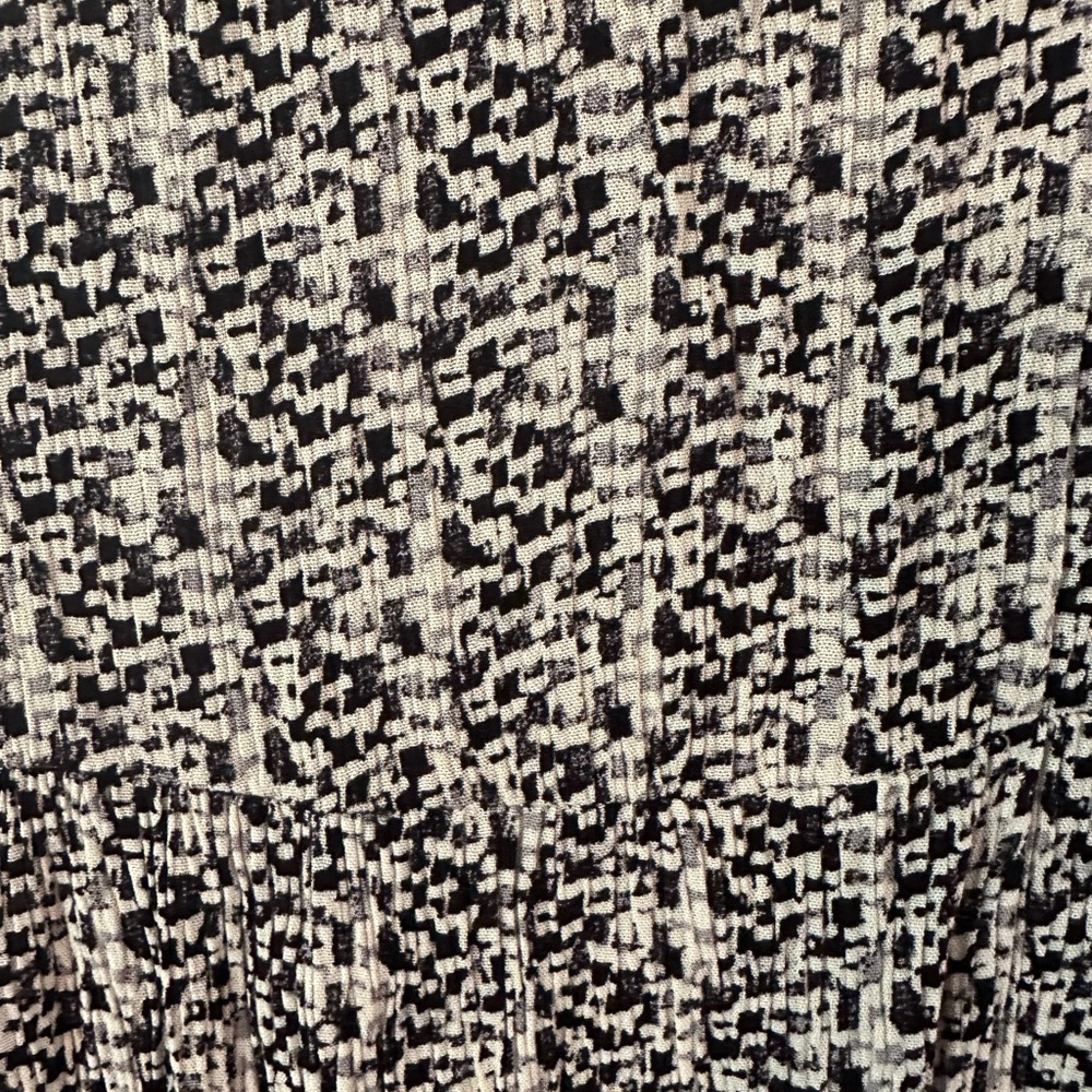 Black & White Women's Dress - Picture 3 of 4